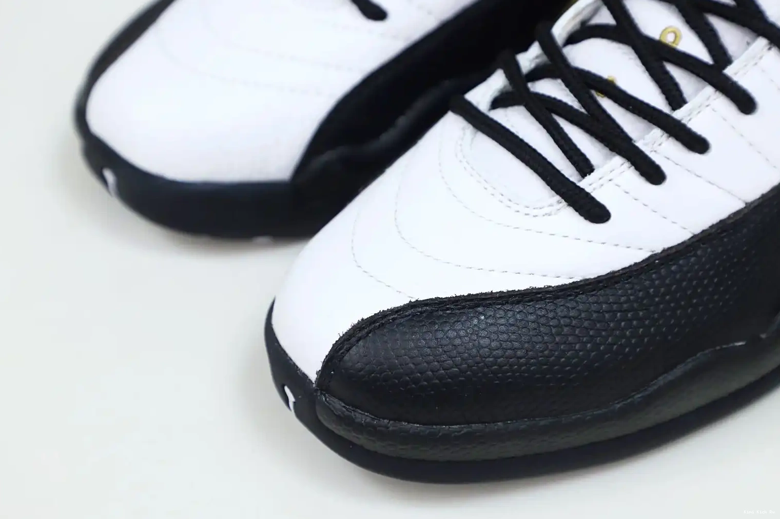 'ROYALTY' AIR RETRO JORDAN Kimikick 12 0805